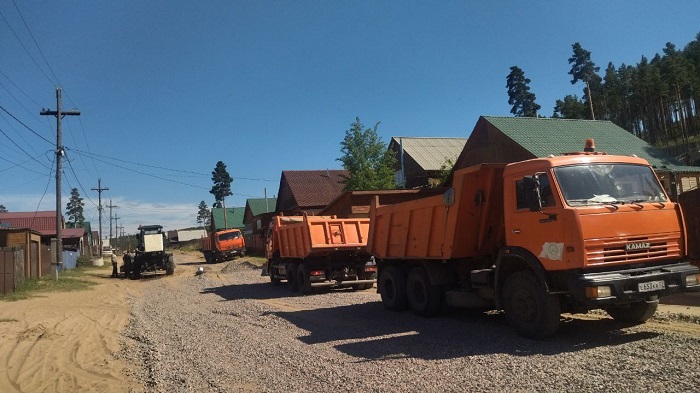 Подсыпка улиц (Комушка).jpg Подсыпка улиц (Комушка).jpg