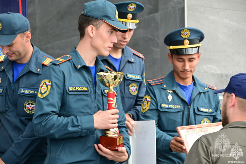 ogneborcy-iz-buryatii-zavoevali-serebro-na-dalnevostochnoy-vertikali_1758372825618748013__800x800__watermark.jpg